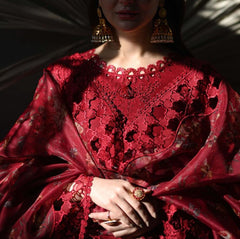 QALAMKAR - 3PC LAWN EMBROIDERED SHIRT WITH JACQUARD WEAVED EMBROIDERED DUPATTA AND COTTON TROUSER \ 7877